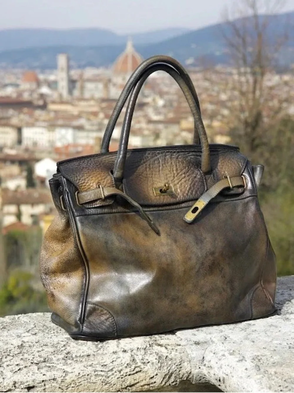 Dillaneto Siena Washed Calfskin Leather Bag Distressed Black Brown/Loved Leather